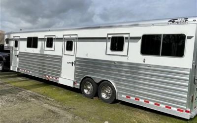 Photo of a 2024 4 Star Htxg6h358086 9 Horse Trailer for sale