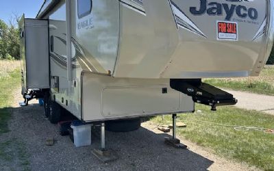 Photo of a 2019 Jayco Eagle HT 24.5ckts Fifth Wheel for sale