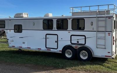 Photo of a 2005 Classic Gold Series 3 Horse Trailer for sale