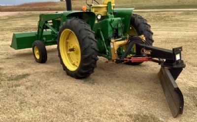 Photo of a 1970 John Deere 2520 for sale