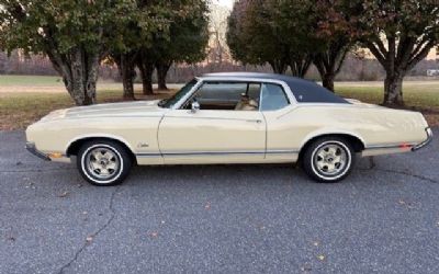 Photo of a 1970 Oldsmobile Cutlass Supreme for sale