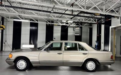 Photo of a 1989 Mercedes-Benz 300SEL for sale