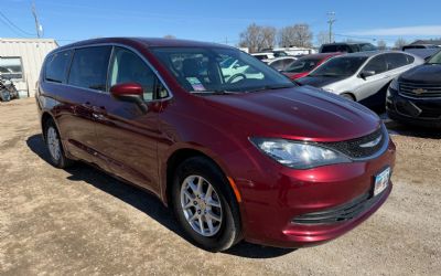 Photo of a 2020 Chrysler Voyager for sale