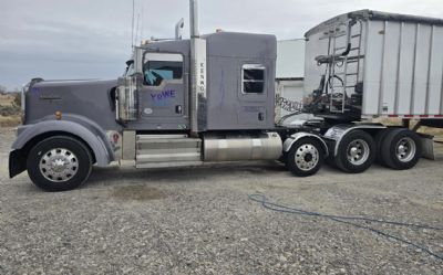 Photo of a 2022 Kenworth W900L for sale