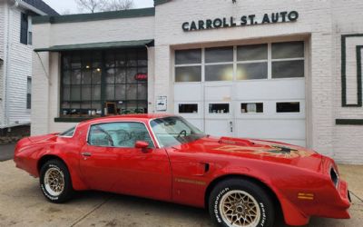 Photo of a 1977 Pontiac Trans Am 400, 4-SPD, A/C, P/W, Rare Color Combo, Gorgeous for sale