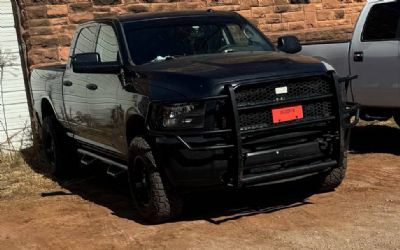 Photo of a 2014 RAM 2500 Crew Cab Tradesman Pickup 4D for sale