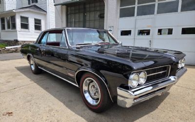 Photo of a 1964 Pontiac GTO 389 Tri-Power, 4-Speed, A/C, Gorgeous Resto for sale