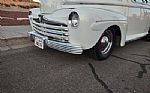 1946 Super Deluxe Tudor sedan Thumbnail 3