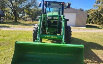 Photo of a 2023 John Deere 6135E for sale