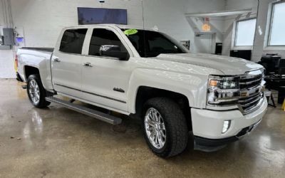 2017 Chevrolet Silverado 1500 High Country 4X4 4DR Crew Cab 5.8 FT. SB