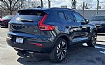 2026 XC40 Thumbnail 3