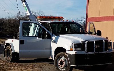 Photo of a 2002 Ford F450 Recover Truck With Boom for sale