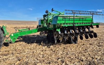 Photo of a 1995 Great Plains 2410NT for sale