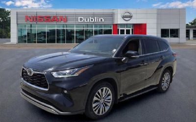 Photo of a 2022 Toyota Highlander Platinum for sale