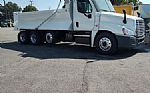 2015 Cascadia Super 10 Thumbnail 1