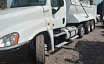 2015 Cascadia Super 10 Thumbnail 2