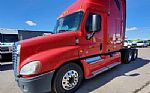 2010 Cascadia 125 Thumbnail 1