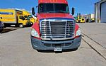 2010 Cascadia 125 Thumbnail 2