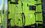 2020 CASCADIA 126 Thumbnail 3