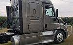 2018 Cascadia 113 Sleeper Semi Tractor Thumbnail 5