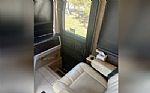 2018 Endeavor 44H Thumbnail 12