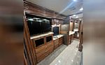 2018 Endeavor 44H Thumbnail 23