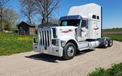 Photo of a 2003 International 9900I Sleeper Trucks for sale