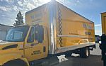 2008 BobTail Box Truck Thumbnail 3