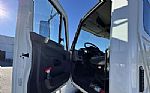 2015 DURASTAR 4300 Thumbnail 11