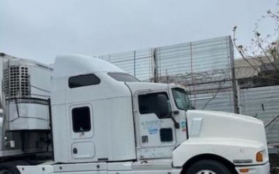 Photo of a 2001 Kenworth T600 Commercial Trucks for sale