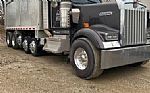 2018 W900 Thumbnail 1