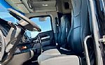 2022 T880 Sleeper Semi Truck Thumbnail 18