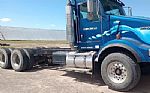 2002 T880 Thumbnail 2
