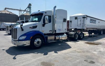 Photo of a 2016 Peterbilt 579 for sale