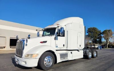 Photo of a 2012 Peterbilt 386 Sleeper Trucks for sale