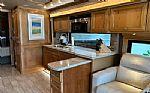2021 Phaeton 40IH Thumbnail 4
