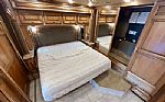 2018 Phaeton 40QKH Thumbnail 11