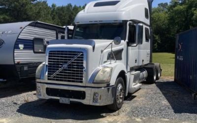 Photo of a 2006 Volvo VT64T880 Sleeper Trucks for sale