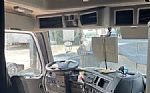 2019 VNL64T760 Thumbnail 6