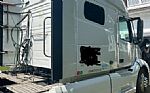2019 VNL64T760 Thumbnail 15
