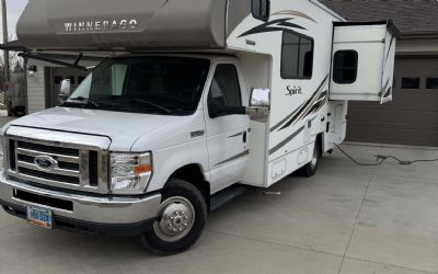 Photo of a 2018 Winnebago Spirit for sale