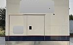 2015 T370 Truck with Box & Generator Thumbnail 5