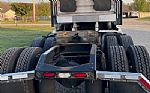 2013 VNL64T670 Thumbnail 6