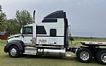 2014 T660 Thumbnail 3