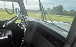 2014 T660 Thumbnail 10