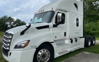 Photo of a 2018 Freightliner Cascadia 126 for sale