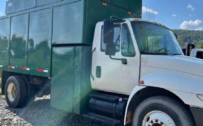 Photo of a 2003 International 4400 Chipper Truck for sale