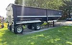 2016 389 with trailer Thumbnail 17
