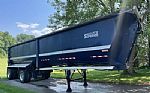 2016 389 with trailer Thumbnail 21