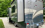 2008 Sightseer 29R Thumbnail 3